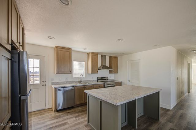 34489 W SOUTH MOUNTAIN Avenue, Tonopah, AZ 85354