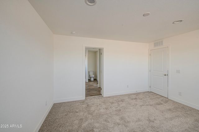 34489 W SOUTH MOUNTAIN Avenue, Tonopah, AZ 85354