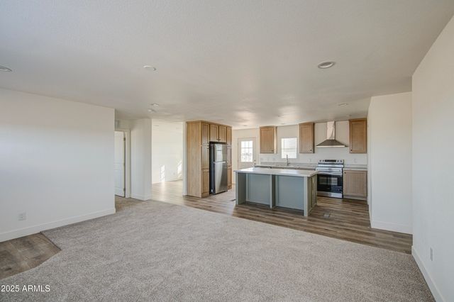 34489 W SOUTH MOUNTAIN Avenue, Tonopah, AZ 85354