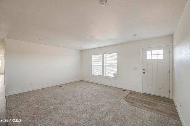 34489 W SOUTH MOUNTAIN Avenue, Tonopah, AZ 85354