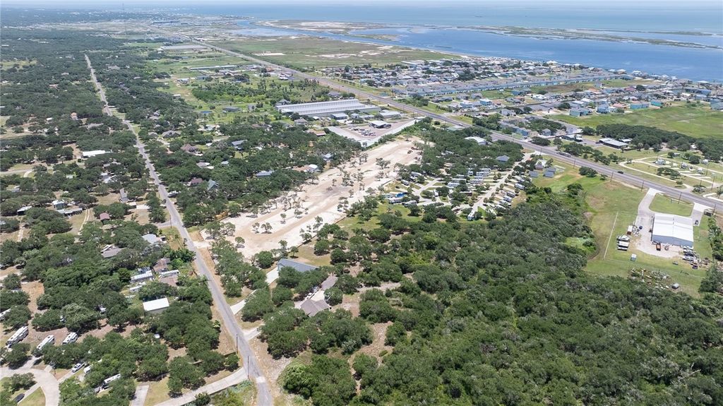 39 Portia Ave, Rockport, TX 78382 — exterior