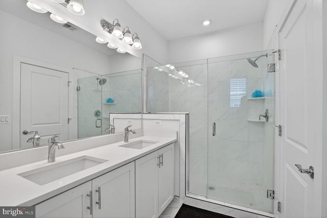 7449 ROCKY CREEK TER, Annandale, VA 22003