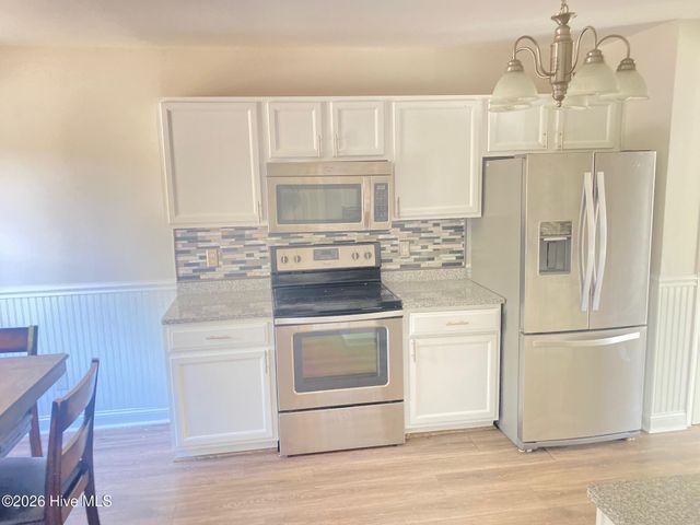 209 Adele Court, Wilmington, NC 28412