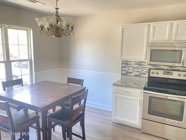 209 Adele Court, Wilmington, NC 28412