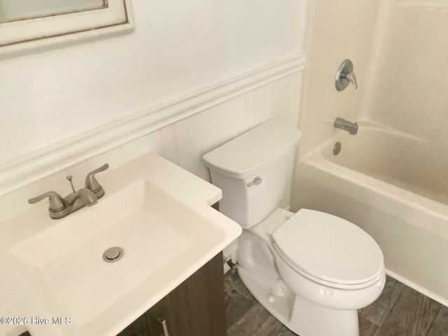 209 Adele Court, Wilmington, NC 28412