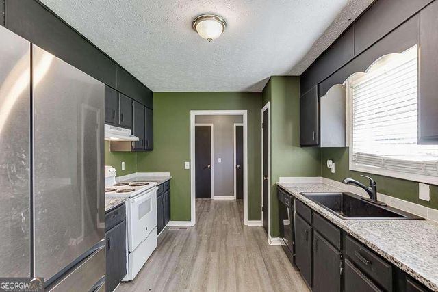 2193 Kings Forest Drive SE, Conyers, GA 30013