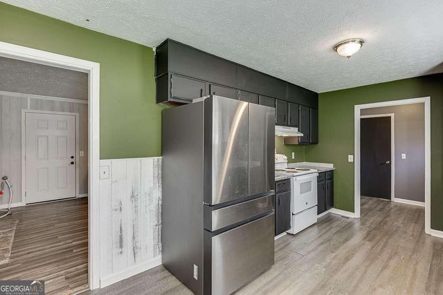 2193 Kings Forest Drive SE, Conyers, GA 30013