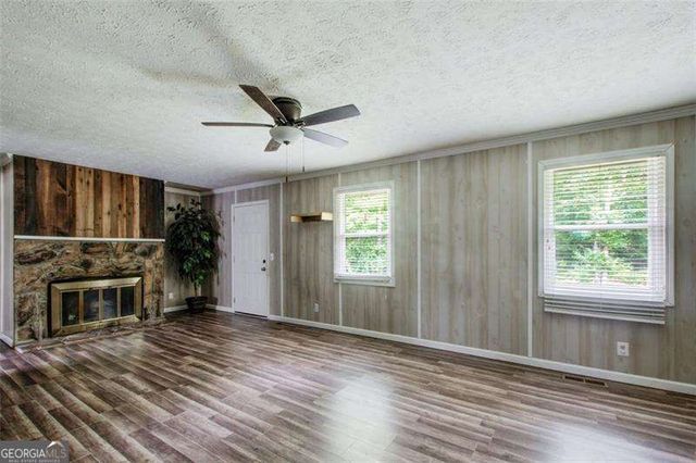 2193 Kings Forest Drive SE, Conyers, GA 30013