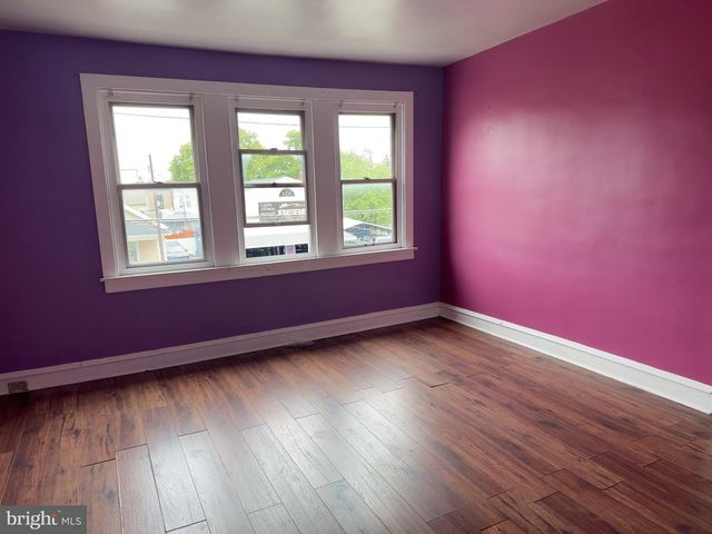 7476 OXFORD AVE, Philadelphia, PA 19111