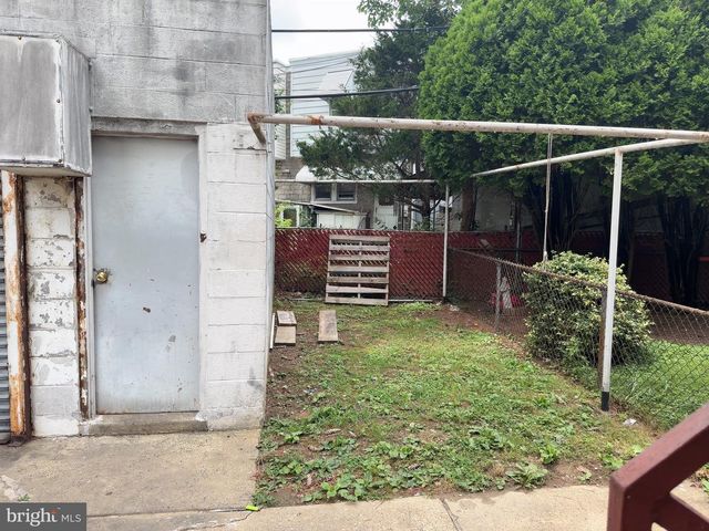 7476 OXFORD AVE, Philadelphia, PA 19111