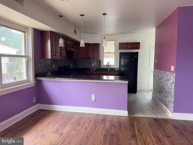 7476 OXFORD AVE, Philadelphia, PA 19111