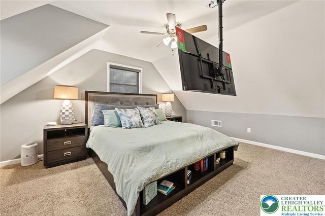 21 Lenape Drive, East Stroudsburg, PA 18302