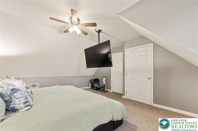 21 Lenape Drive, East Stroudsburg, PA 18302