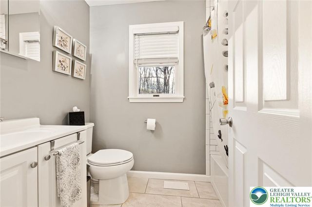 21 Lenape Drive, East Stroudsburg, PA 18302