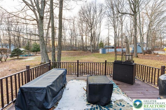 21 Lenape Drive, East Stroudsburg, PA 18302