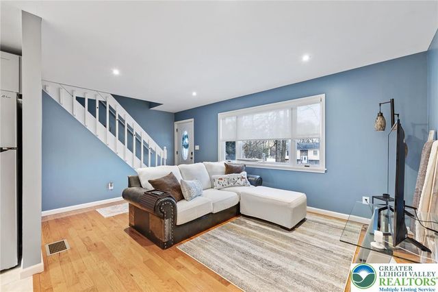 21 Lenape Drive, East Stroudsburg, PA 18302