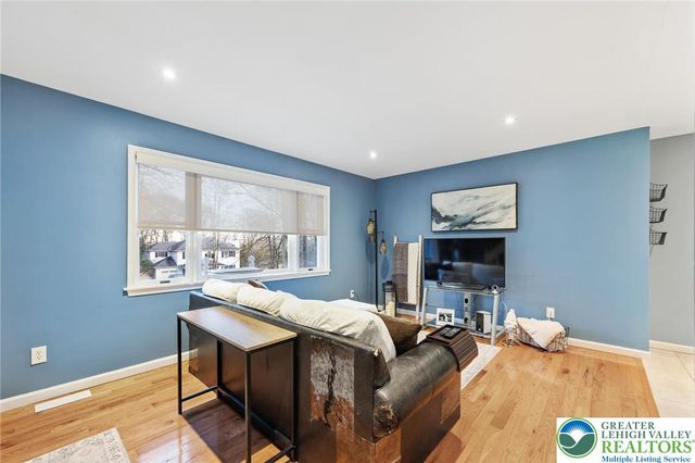 21 Lenape Drive, East Stroudsburg, PA 18302