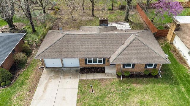 108 W Walnut Street, Blue Springs, MO 64015
