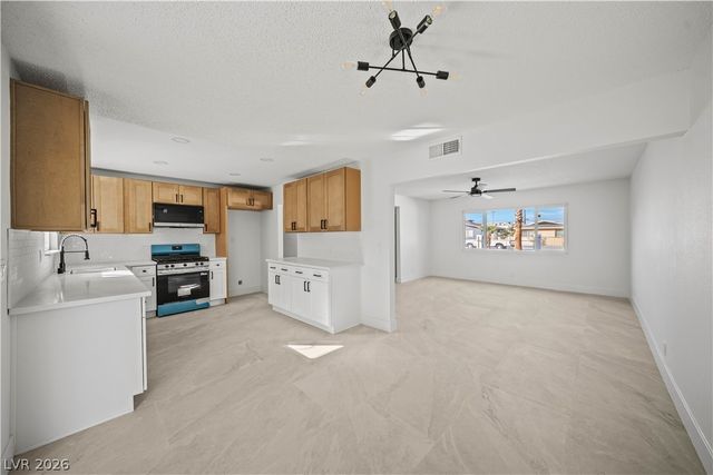 3629 Florrie Avenue, Las Vegas, NV 89121