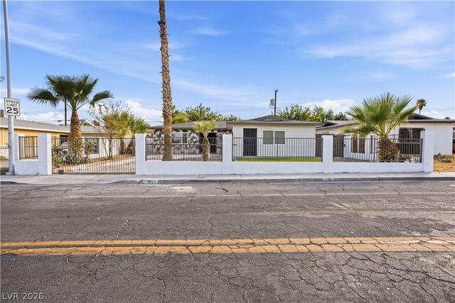 3629 Florrie Avenue, Las Vegas, NV 89121