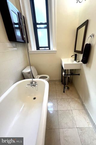 1419 R ST NW #33, Washington, DC 20009