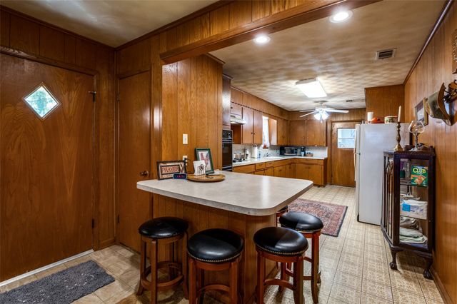 1552 County Road 2116, Greenville, TX 75402