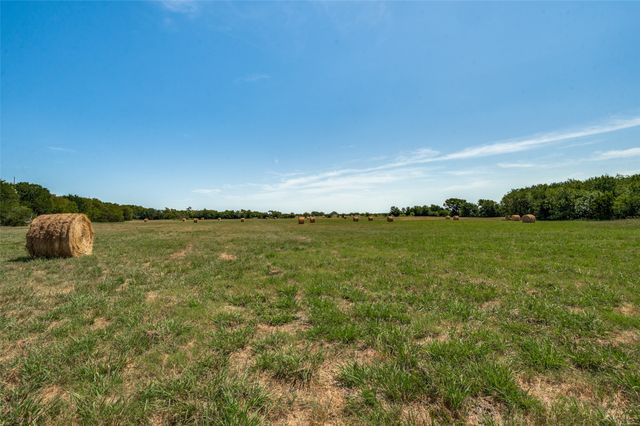 1552 County Road 2116, Greenville, TX 75402