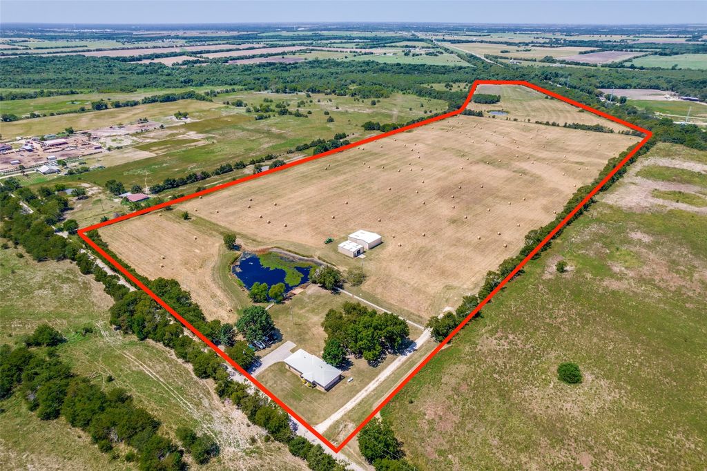 1552 County Road 2116, Greenville, TX 75402