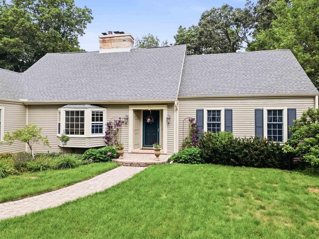 N6641 Woodfield Lane, Lake Mills, WI 53551