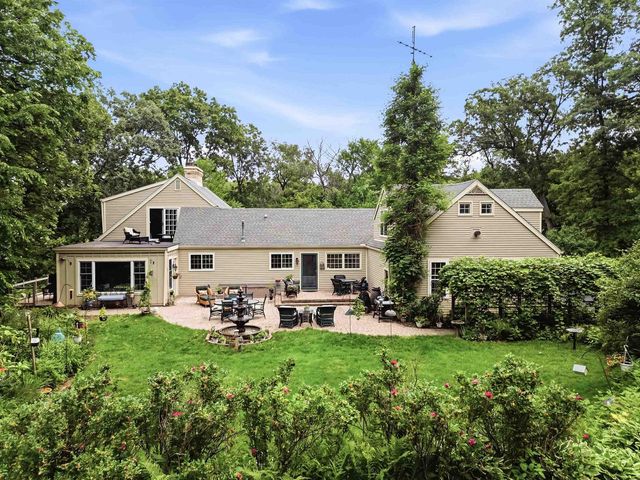 N6641 Woodfield Lane, Lake Mills, WI 53551