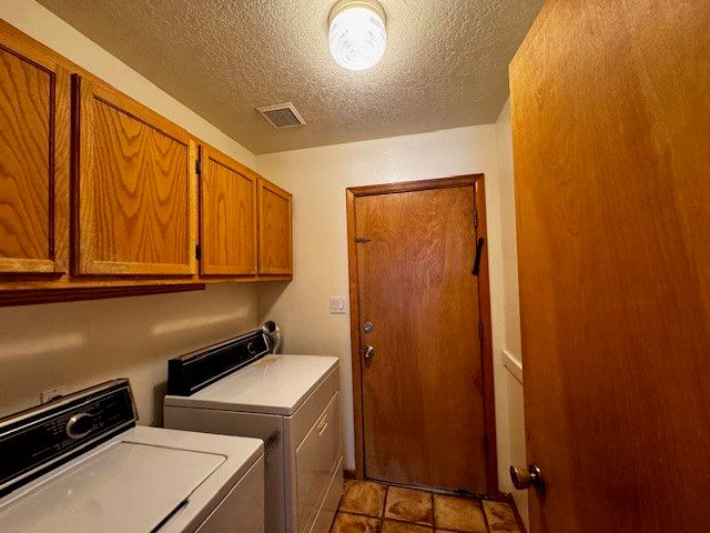2931 Viaje Pavo Real, Santa Fe, NM 87505