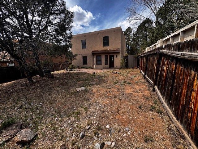 2931 Viaje Pavo Real, Santa Fe, NM 87505