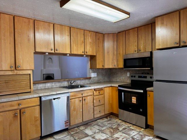 2931 Viaje Pavo Real, Santa Fe, NM 87505