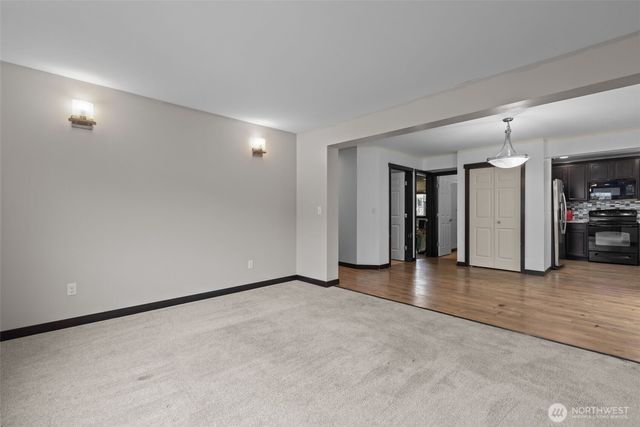 1118 Chestnut Court #18, Everett, WA 98201