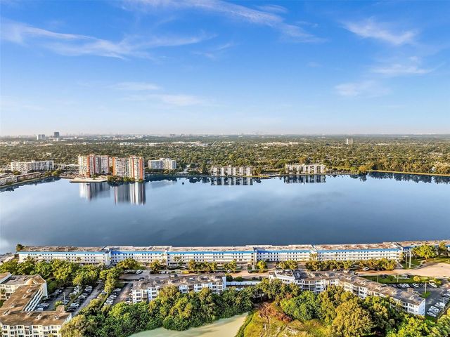 1170 NE 191st St 24, Miami, FL 33179