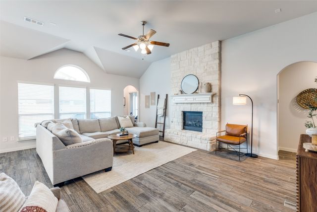 6321 Farndon Drive, Celina, TX 75009