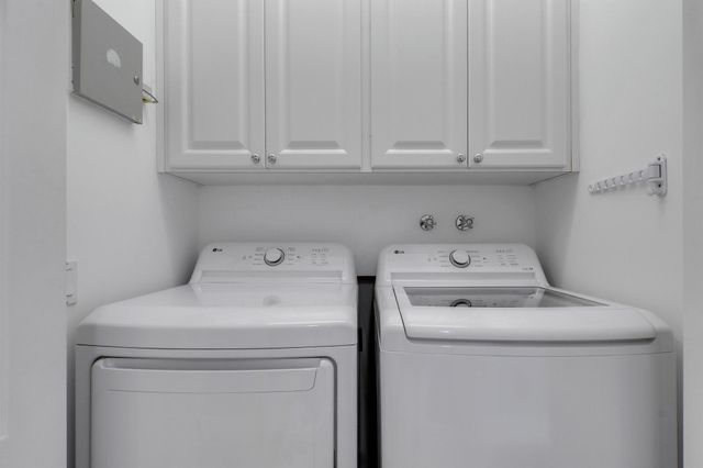 18 Tall Oaks Circle, Tequesta, FL 33469