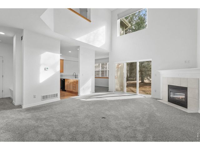 658 Wild Ridge Cir, Lafayette, CO 80026