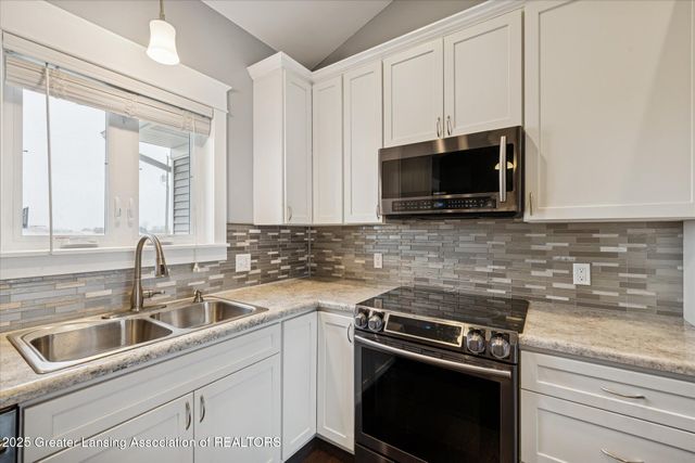 2300 N Watson Road, St. Johns, MI 48879