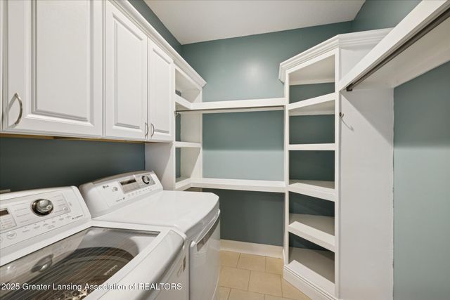 2300 N Watson Road, St. Johns, MI 48879