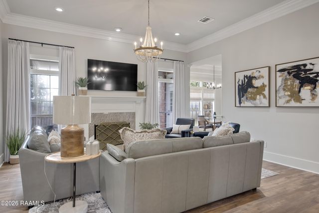 201 Kincaid Court, Lafayette, LA 70508