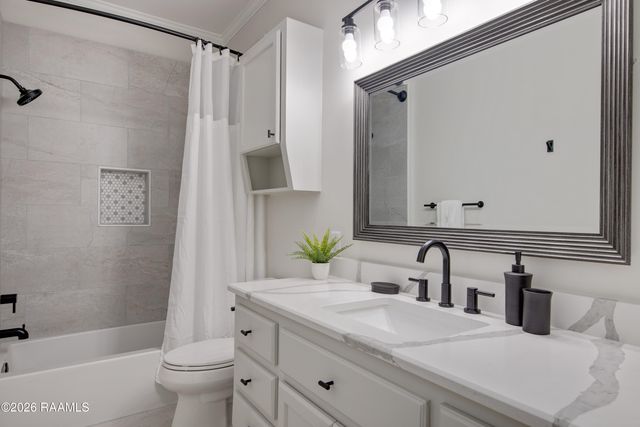 201 Kincaid Court, Lafayette, LA 70508