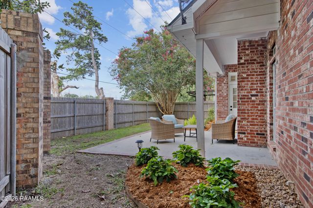 201 Kincaid Court, Lafayette, LA 70508