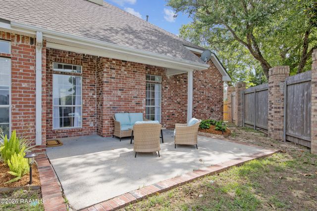 201 Kincaid Court, Lafayette, LA 70508