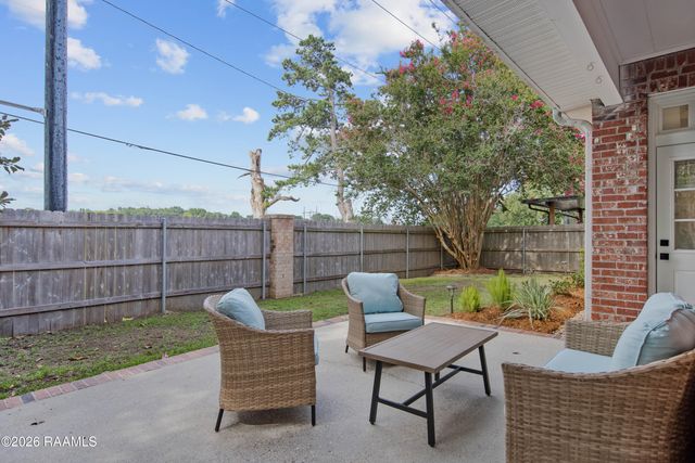 201 Kincaid Court, Lafayette, LA 70508