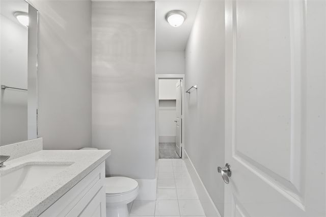 1716 Ovid Street D, Houston, TX 77007