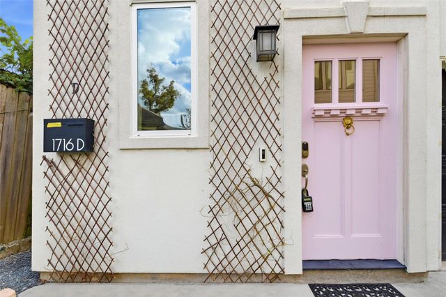 1716 Ovid Street D, Houston, TX 77007