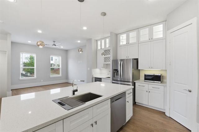 1716 Ovid Street D, Houston, TX 77007