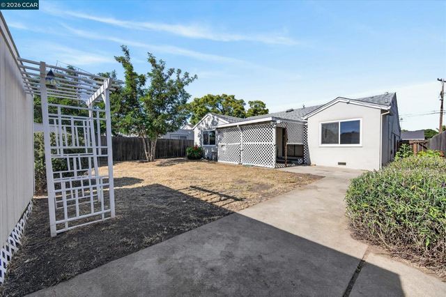 2745 El Rey St, Antioch, CA 94509