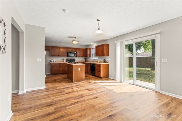 2545 Harmony Drive, Xenia, OH 45385